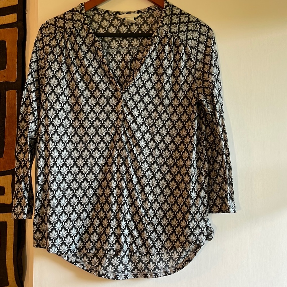 H&M top with button detail size M
